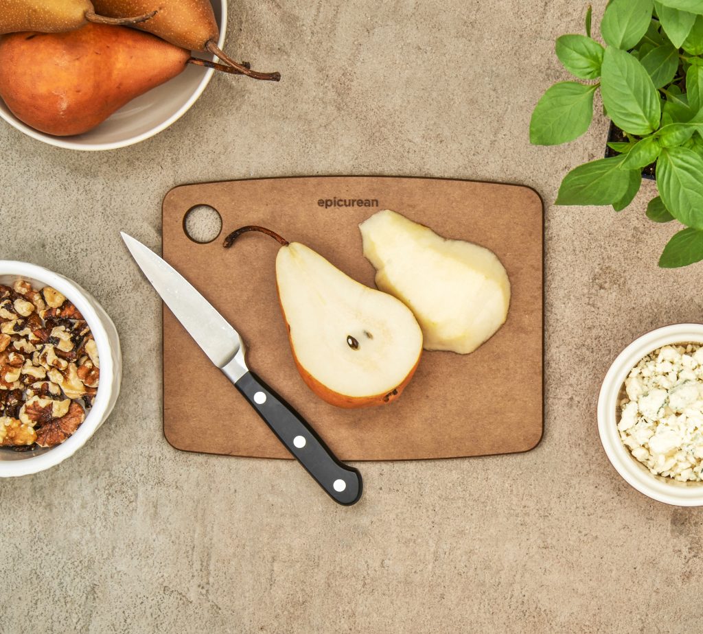 https://www.chefscomplements.co.nz/wp-content/uploads/2022/02/epicurean-cutting-board-kitchen-series-nutmeg-8x6-001080603-env1-1024x924.jpg