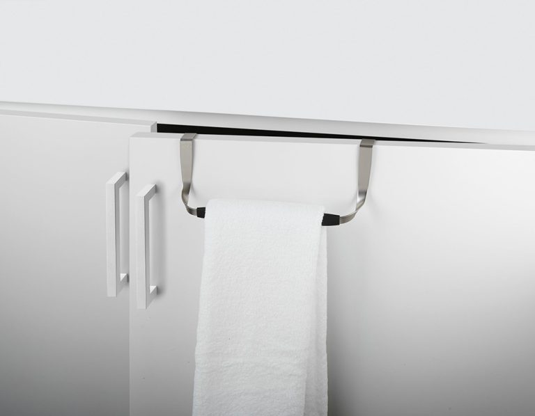 Umbra Schnook Over the Cabinet Towel Bar