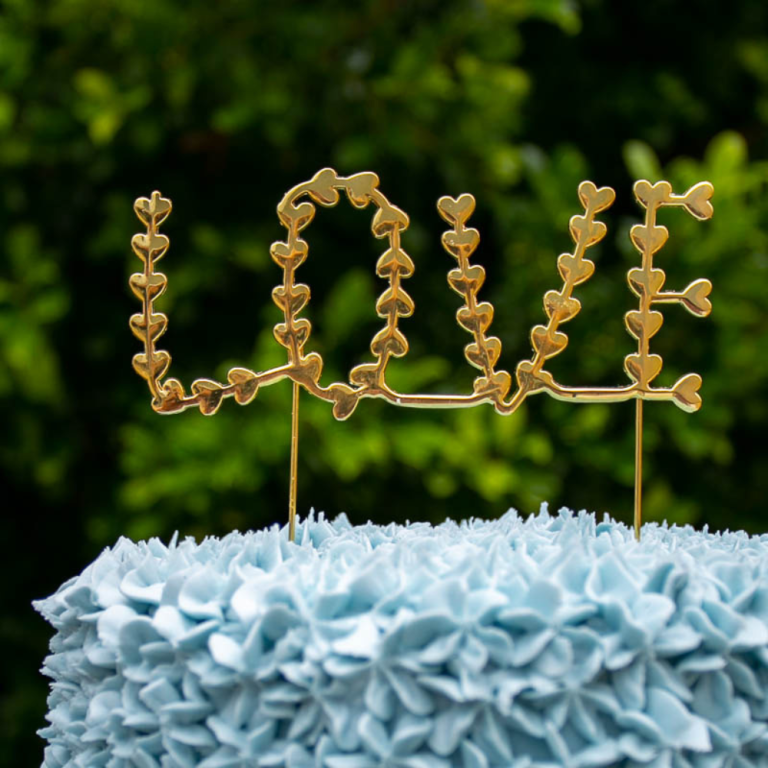 Love Cake Topper Gold (2)