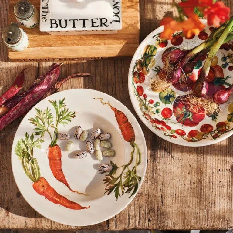 Emma-Bridgewater-Vegetable-Garden-Carrots-Soup-Plate2