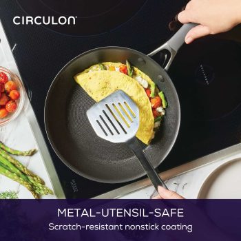 CIRCULON_SCRATCHDEFENSE_818480_21.5CMOPENSKILLET_4