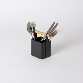 Garcia Kobe ORganizer small black lifestyle canva