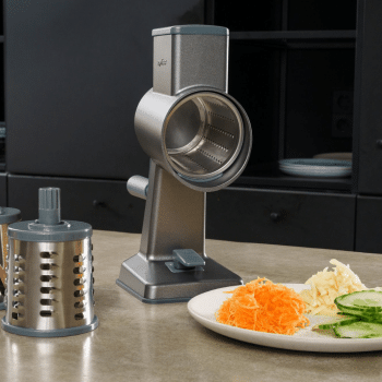 Zyliss-Gourmet-Drum-Grater-w-Drums-lifestyle-2