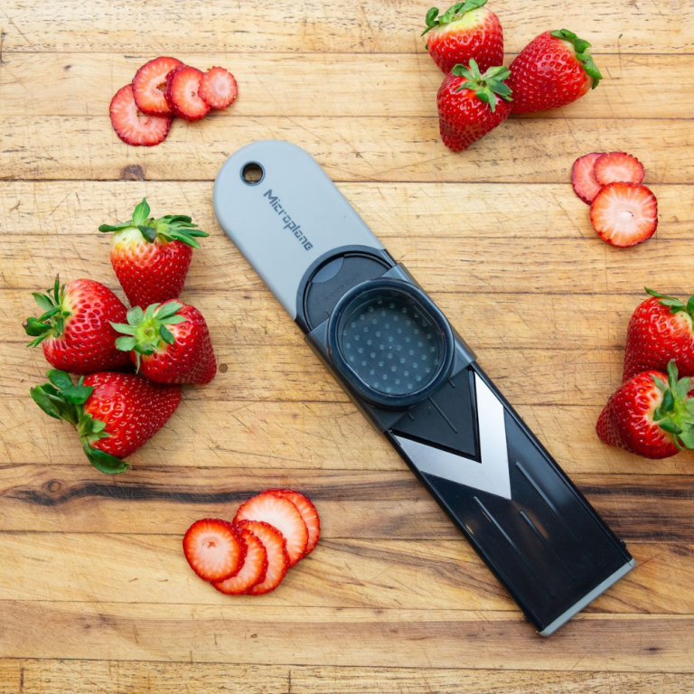 microplane-mini-v-blade-mandoline-slicer-2