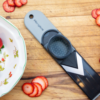 microplane-mini-v-blade-mandoline-slicer-3