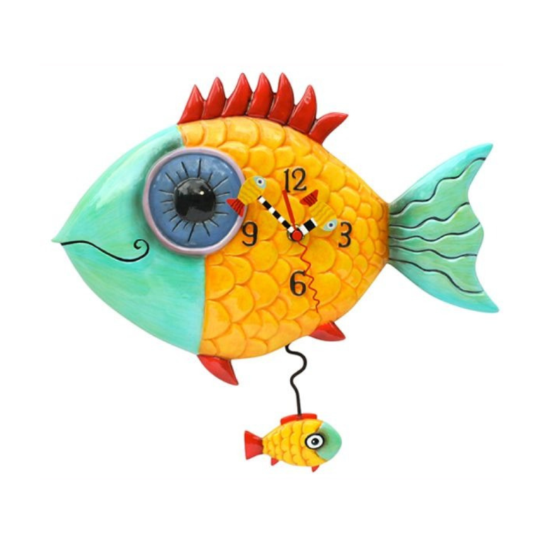 wide-eyed-fishy-clock-1